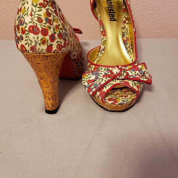 Unlisted Peep Toe Floral Heels - Picture 3 of 3